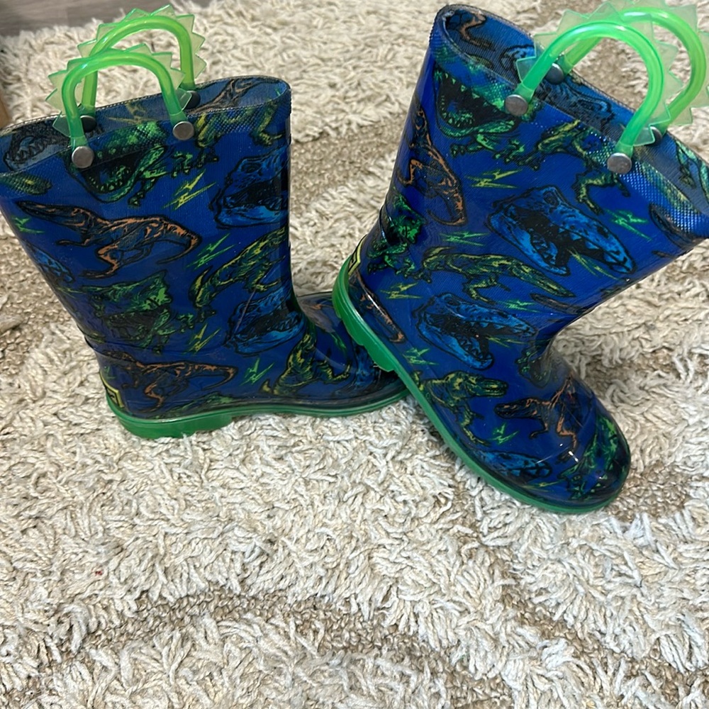 Light up rain boots!